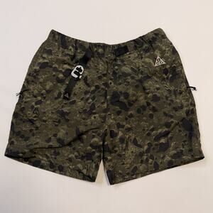 ACG Shorts Mens XS Green Camo Nylon Belted Adjustable Hiking Quick Dry Outdoor